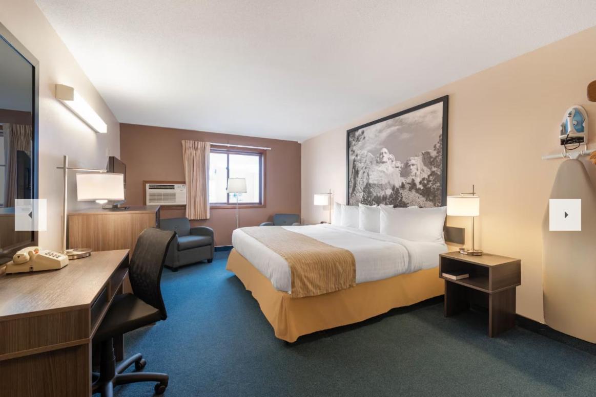 Hotel Super 8 By Wyndham Sturgis Exterior foto